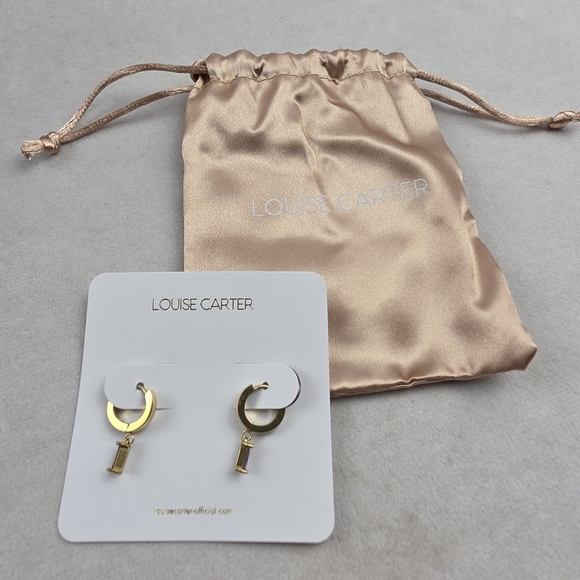 NIB Louise Carter Bella June Birthstone Huggies Earrings 18k Gold Plated - Picture 3 of 3